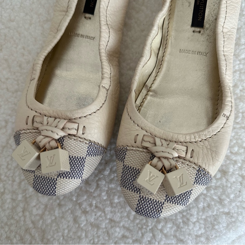 LV White Leather And Damier Azur Canvas Lovely Ballerina Flats - Picture 2 of 7